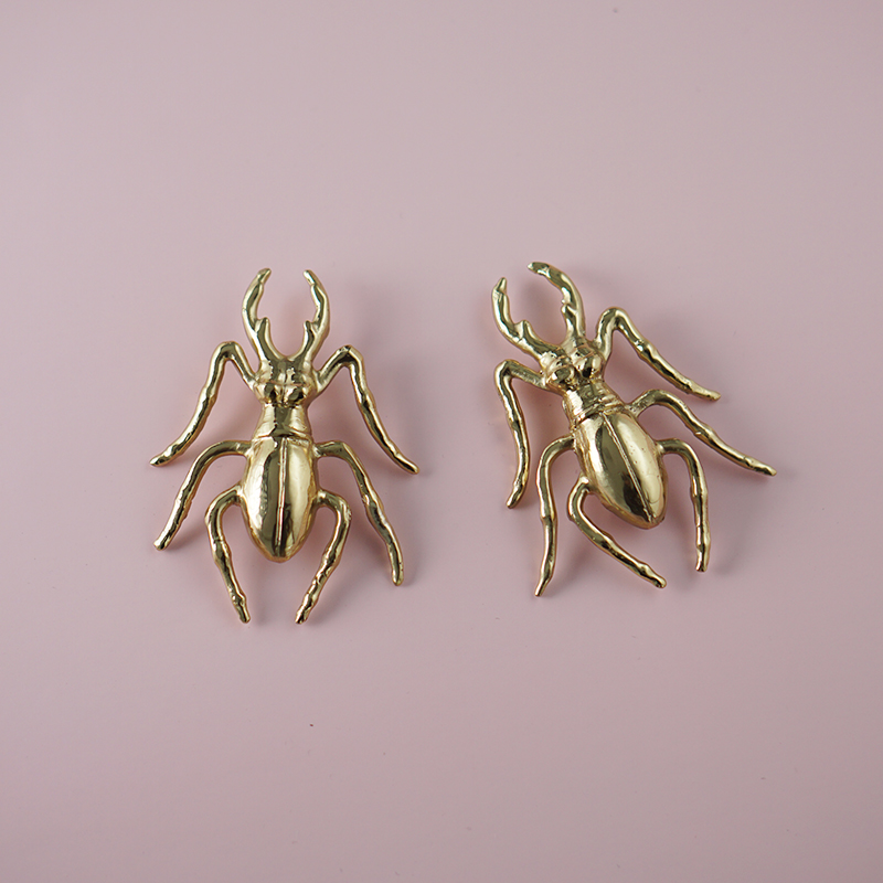 Brass Beetle Drawer Pulls Inse - Unique Furniture Hardware Pulls recension och pris