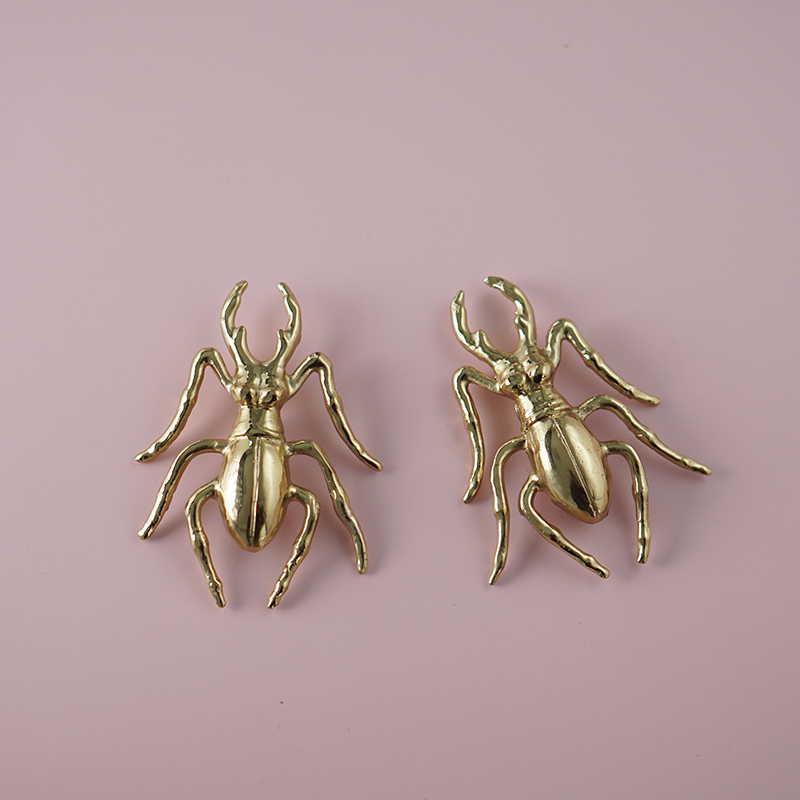 Brass Beetle Drawer Pulls Inse - Unique Furniture Hardware Pulls recension och pris