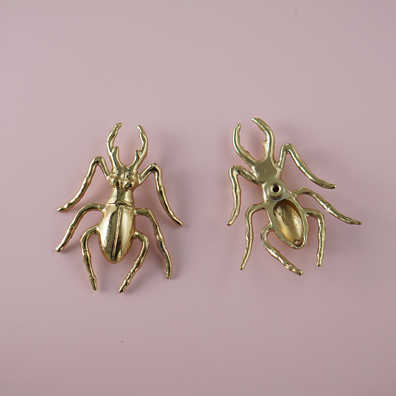 Brass Beetle Drawer Pulls Inse - Unique Furniture Hardware Pulls recension och pris